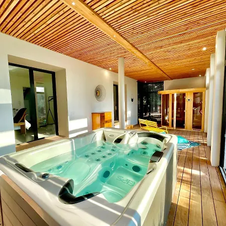 Amazone Villa *